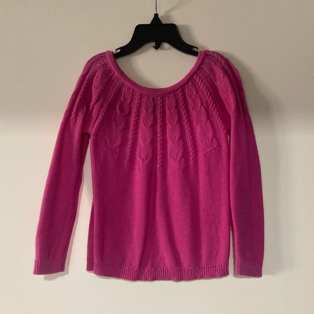Beautiful baby GAP Sweater. Excellent condition.